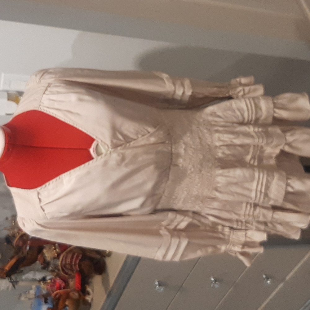 Baige dress